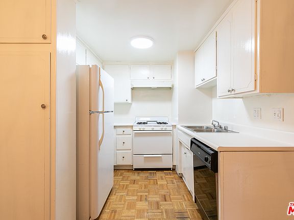 5th image of 11661 Goshen Ave APT 201