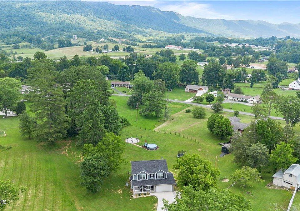 226 Hilldale Ln, La Follette, TN 37766 | Zillow