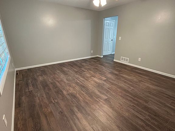 2nd image of 1729 Felten Dr