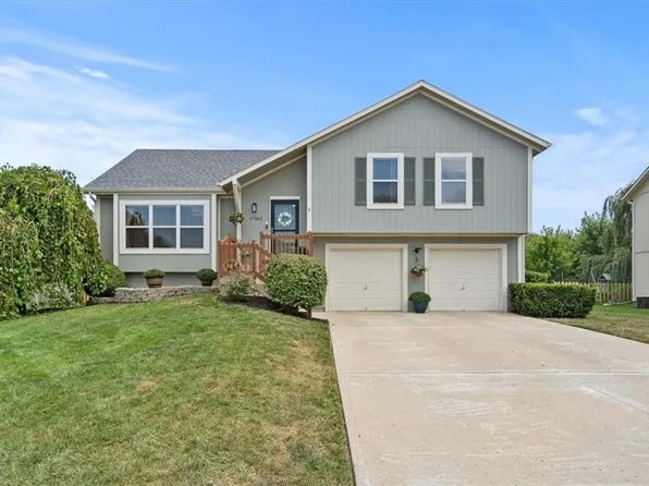 17323 Jessica St, Gardner, KS 66030
