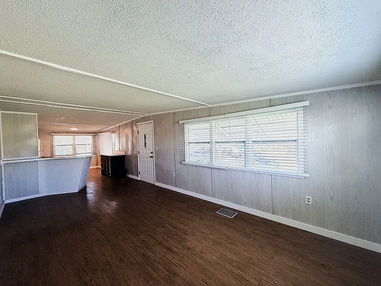139 Gaslight Ave — Photo 5
