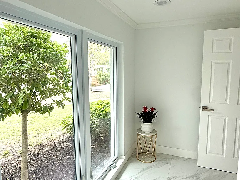 455 Bayside Ave — Photo 12
