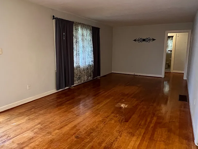 448 Bellevue Ave — Photo 11