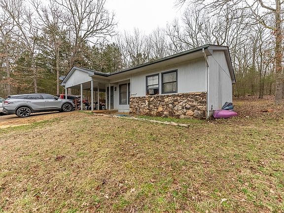 4th image of 90 Saratoga Dr