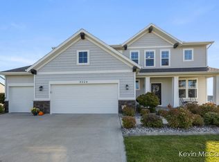 8524 Song Sparrow Rd SE, Caledonia, MI 49316