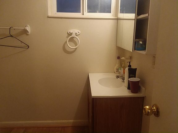 5th image of 1127 W Arapahoe Ave #B