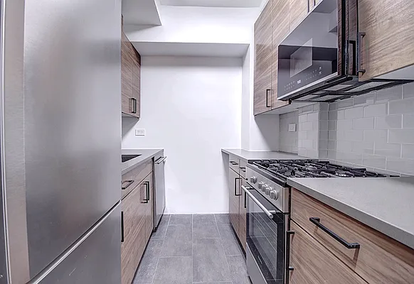 Rented by Urbane Brokerage | media 8