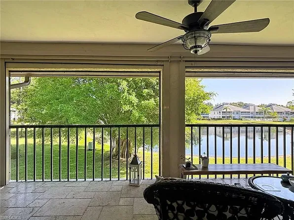 800 Misty Pines Cir APT 202, Naples, FL 34105