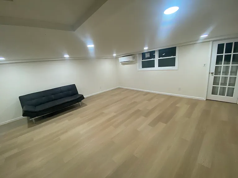 2609 Batchelder St #1 — Photo 7