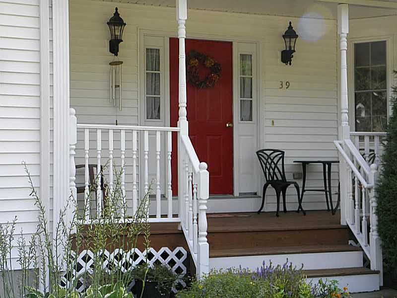 39 Gilcrest Dr, West Warwick, RI 02893 Zillow