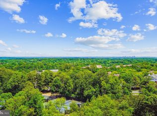 8380 Greensboro Dr APT 1012, Mc Lean, VA 22102