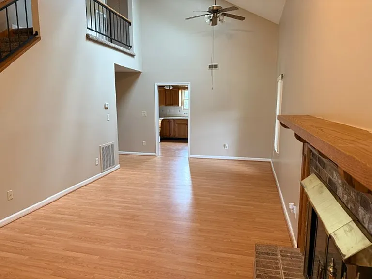 1144 N Rachaels Cir — Photo 3