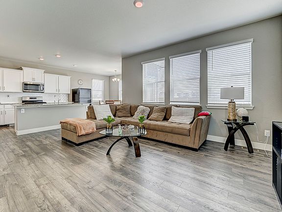 2nd image of 10525 Castor Dr