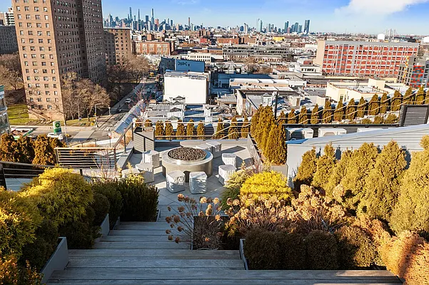 Rented by The KCI Group | media 23