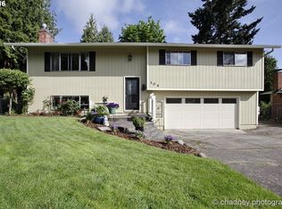 304 SE Barnes Ave, Gresham, OR 97080