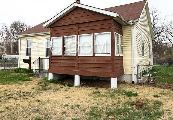 2nd image of 3307 Marvin Ave