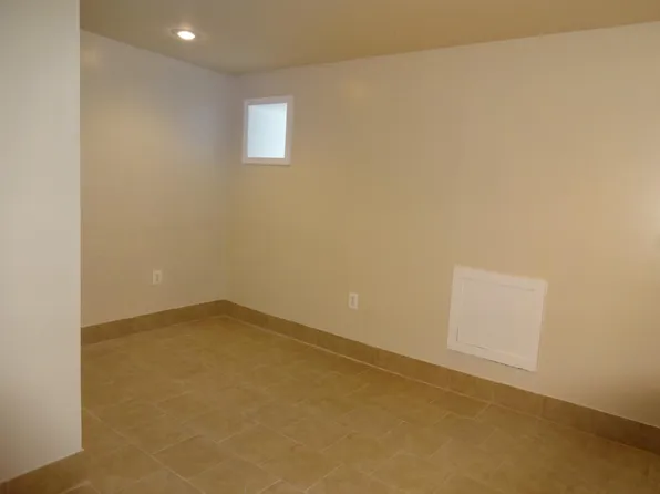 315 Apple Ave W, Omak, WA 98841