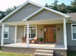 430 Royal Park Dr, Calvert City, KY 42029