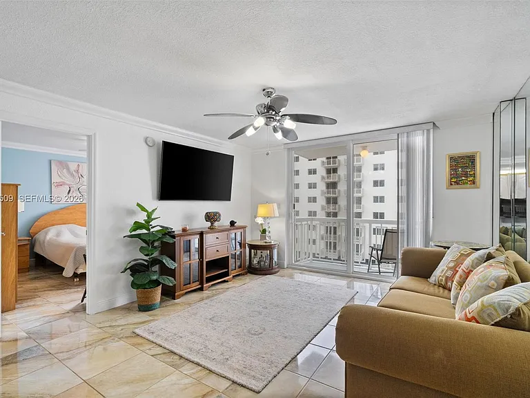 401 Ocean Dr #509 — Photo 10