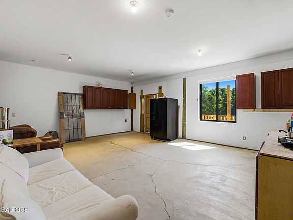 3rd image of 7142 Tomotley Rd