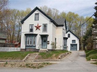 78 Elm St, Mechanic Falls, ME 04256