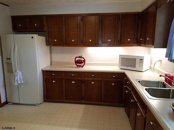 3rd image of 37 W McKinley Ave