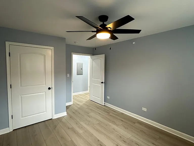 Halsted Park Apartments and Townhomes — Photo 7