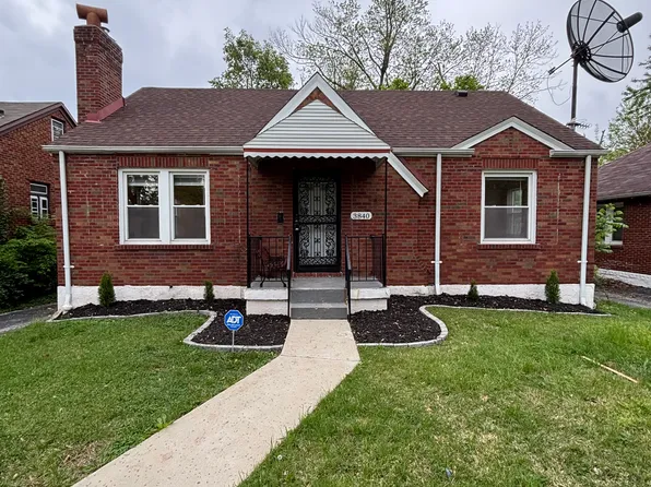 3840 Melba Pl, Saint Louis, MO 63121