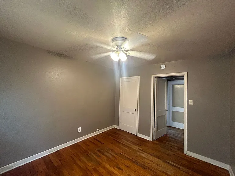 671 Roosevelt St — Photo 10