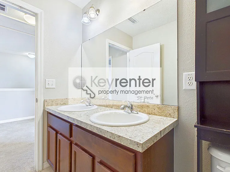 14517 Dunrobin Dr — Photo 14
