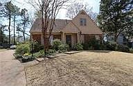 1st image of 7059 Woodridge Ln