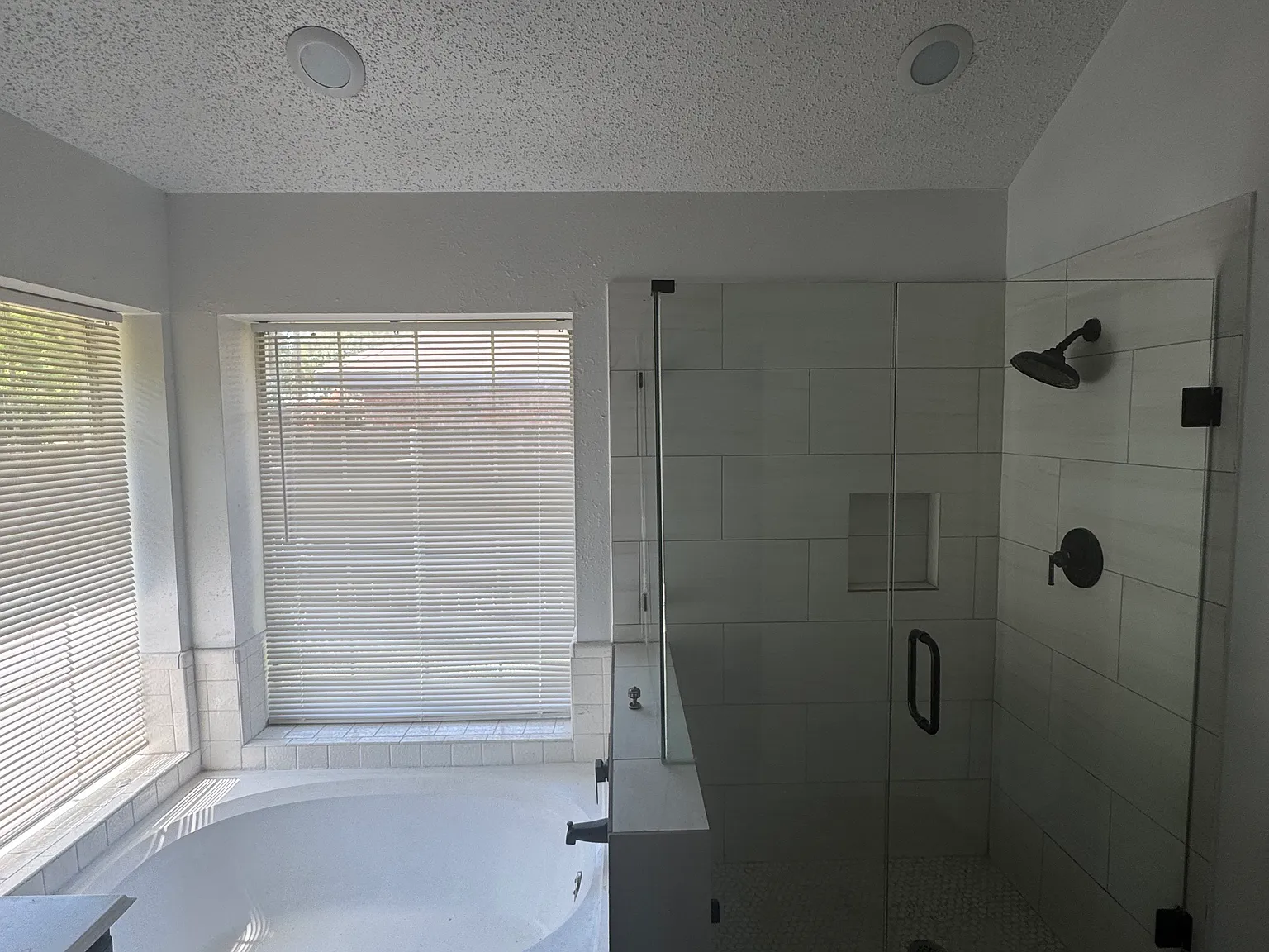 4 bed, 1816 sqft, $2,350 — Photo 4