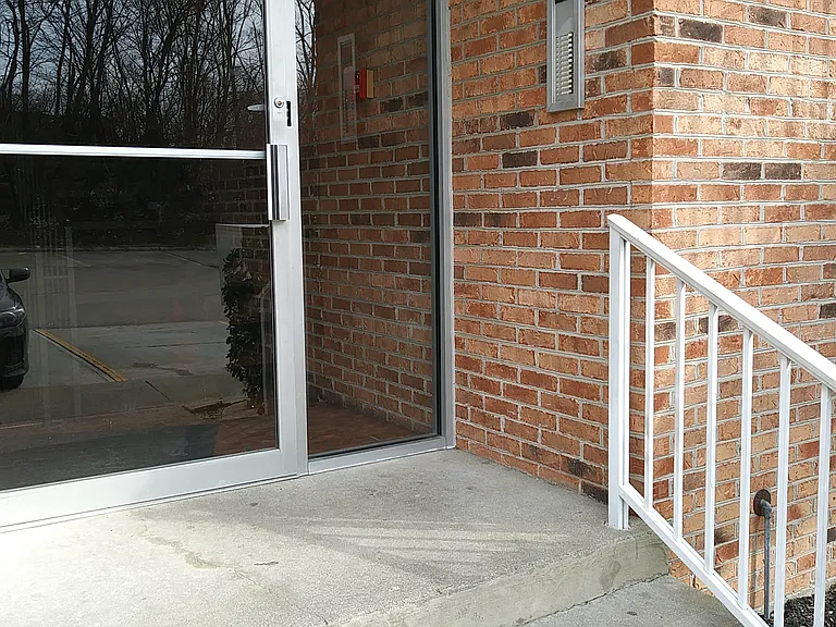 Lees Crossing Apartments — Photo 15