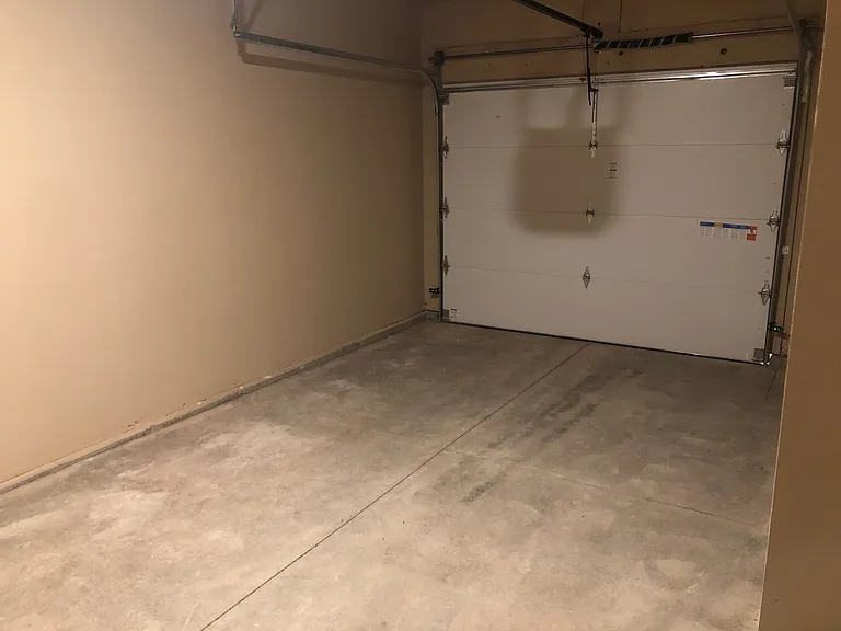 Woodside Villas Apartments — Photo 11