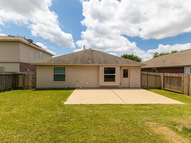 22414 Guston Hall Ln — Photo 3