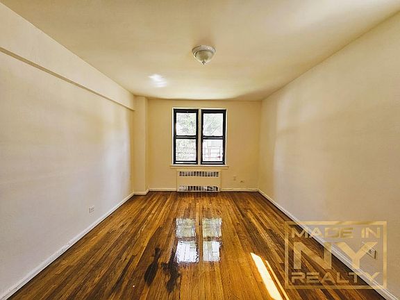 5th image of 21610 77th Ave APT 1H
