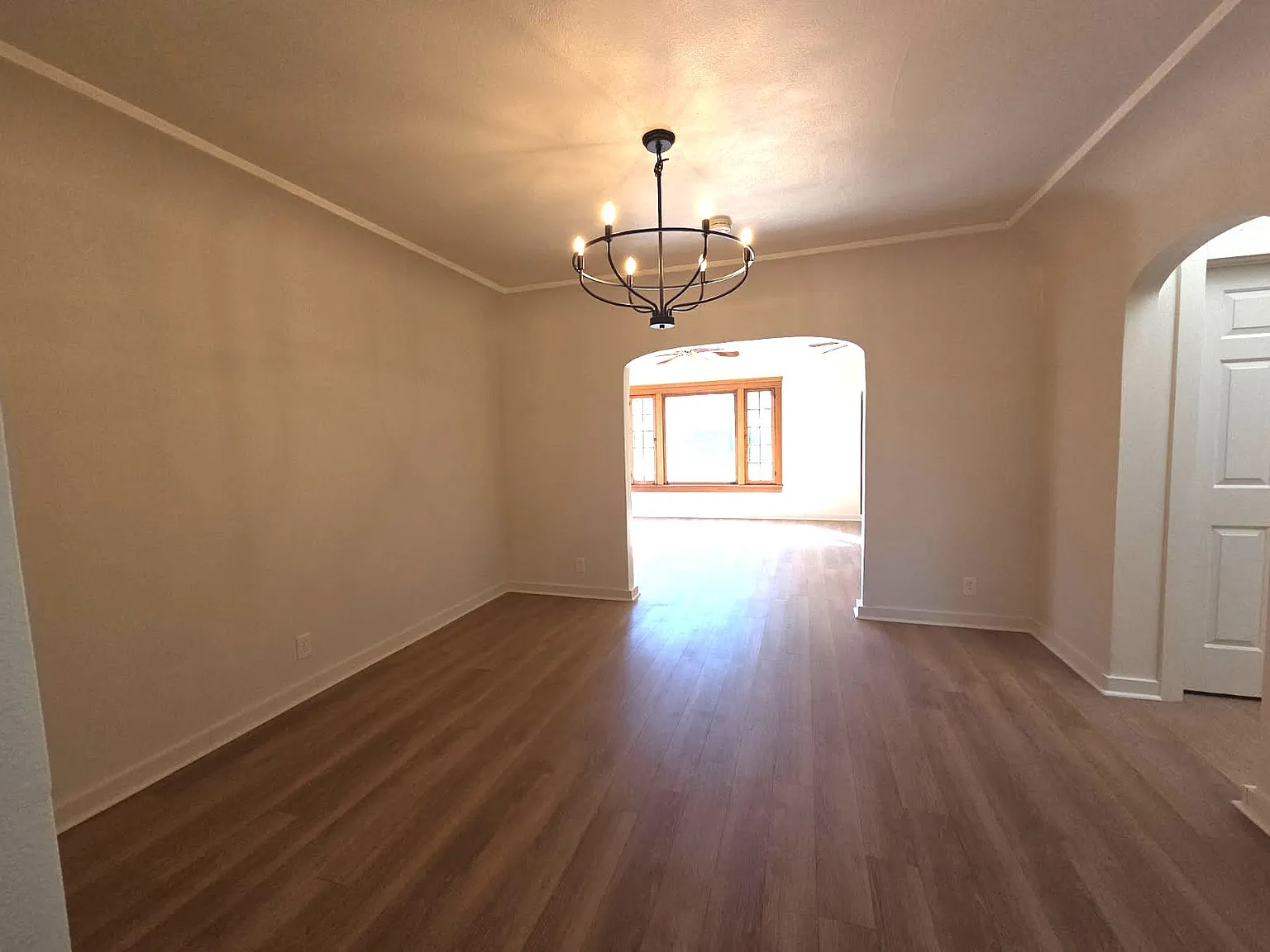 3 bed, 1539 sqft, $2,395 — Photo 3