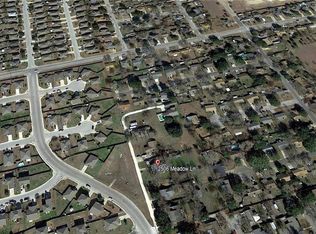 2506 Meadow Ln, Taylor, TX 76574