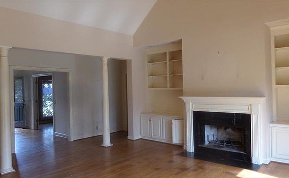4th image of 104 Lexington Ct
