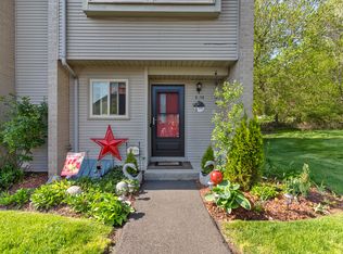 827 Oronoke Rd APT 2-12, Waterbury, CT 06708