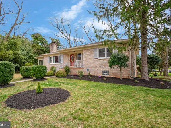 7105 Pony Trail Ln, Hyattsville, MD 20782