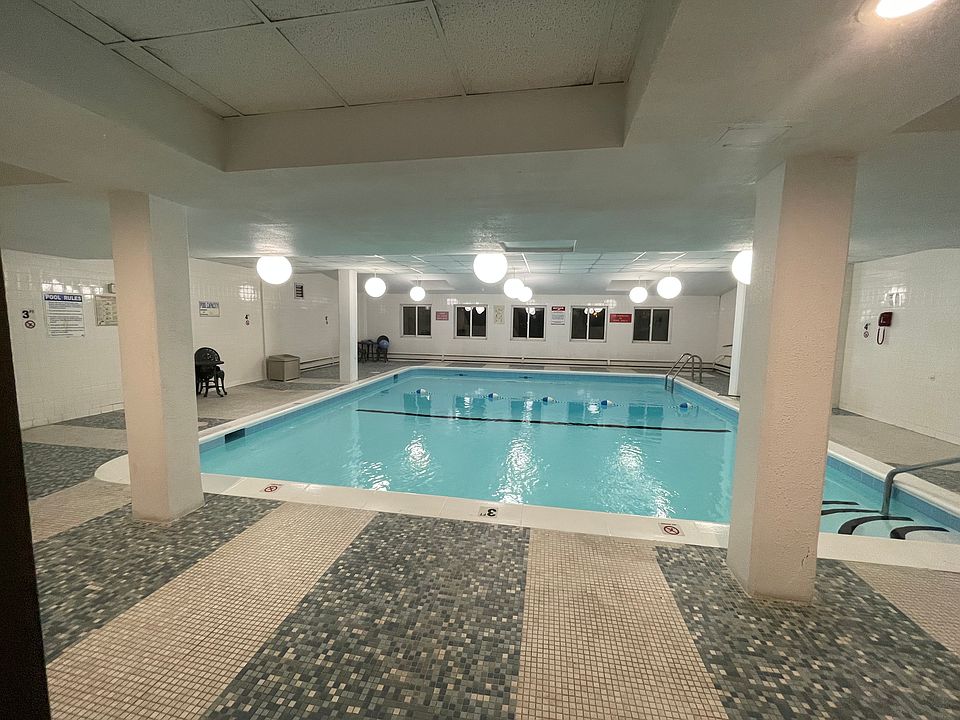 Indoor swimming pool