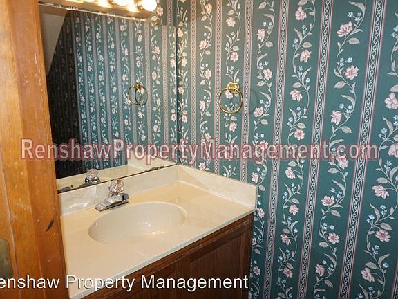 3rd image of 2970 New London Pl