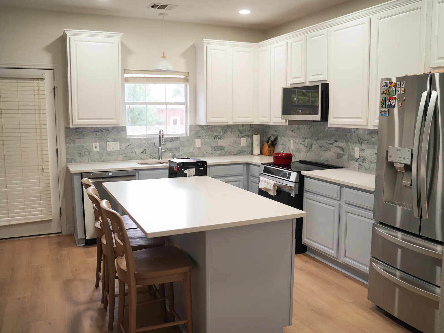 3 bed, 2103 sqft, $2,445 — Photo 3