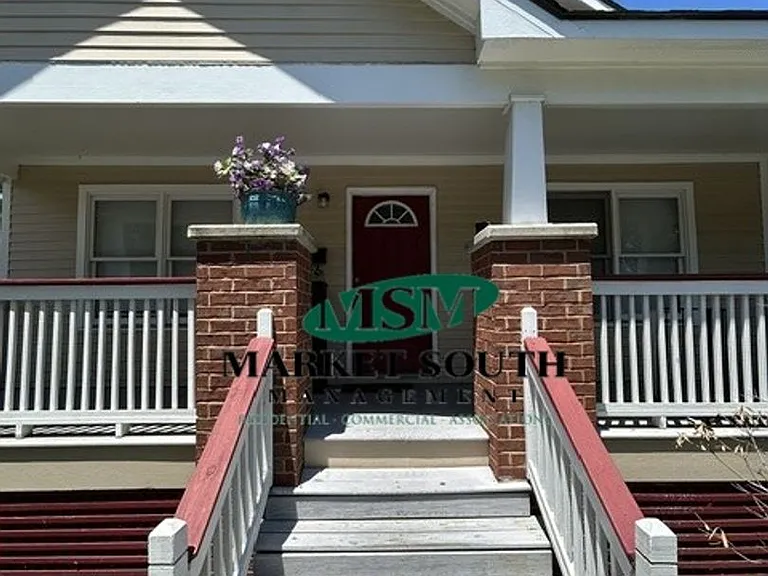 738 E Anderson St — Photo 3