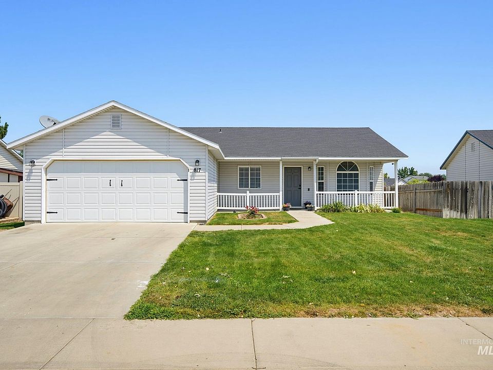 1st image of 817 Settlers Dr