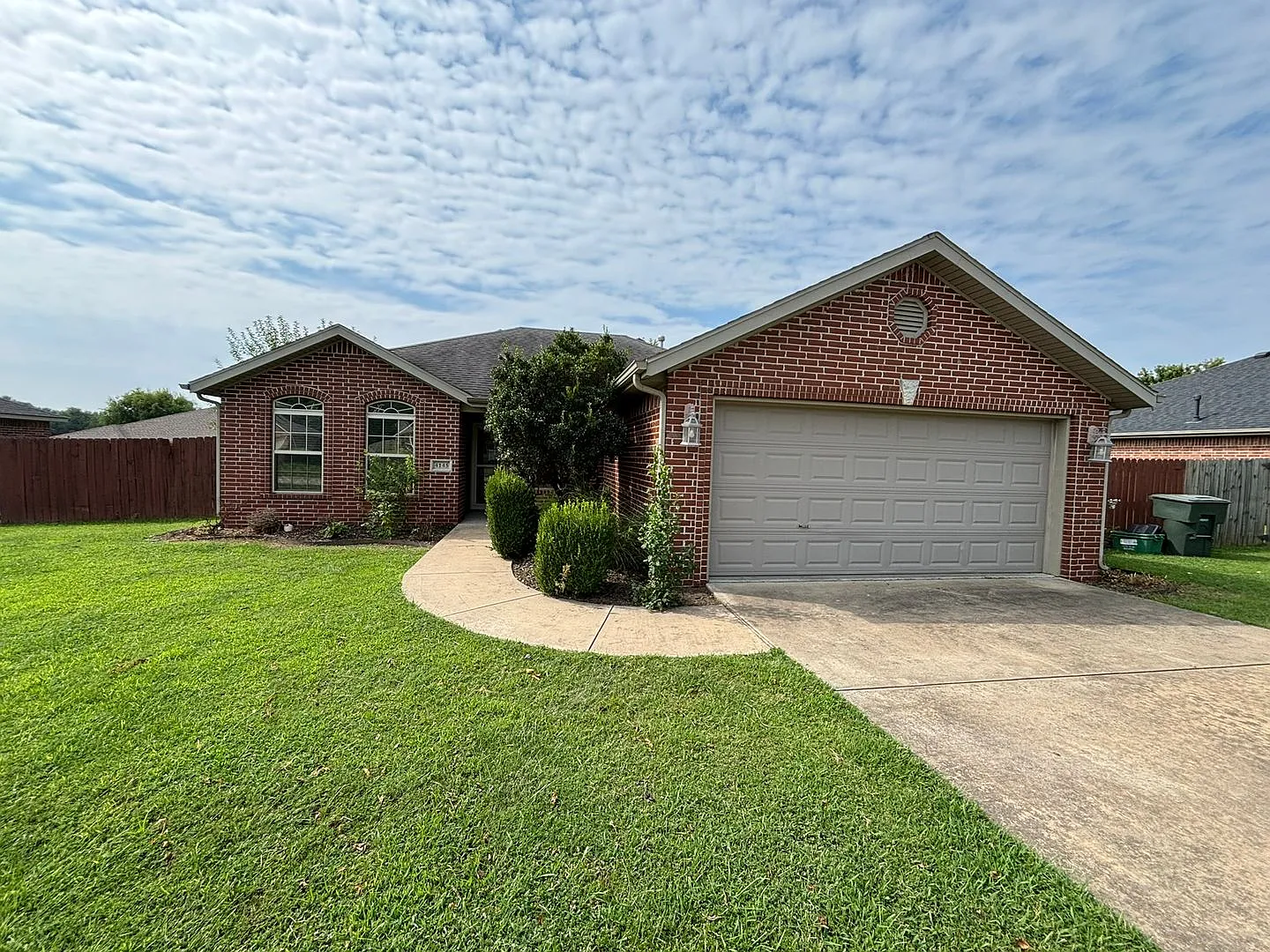 Clabber Creek Subdivision!! Worry Free Lawn maintenance!! — Photo 2