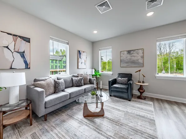 30 Excelsior Spring Ave #Townhouse Townhouse, Saratoga Springs, NY 12866