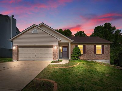 401 Keystone Dr, Fenton, MO, 63026
