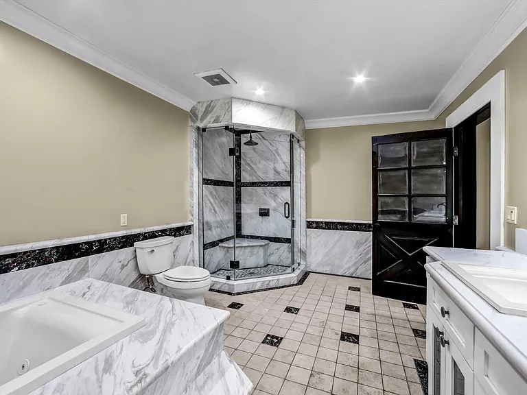 13530 Beaver St — Photo 10